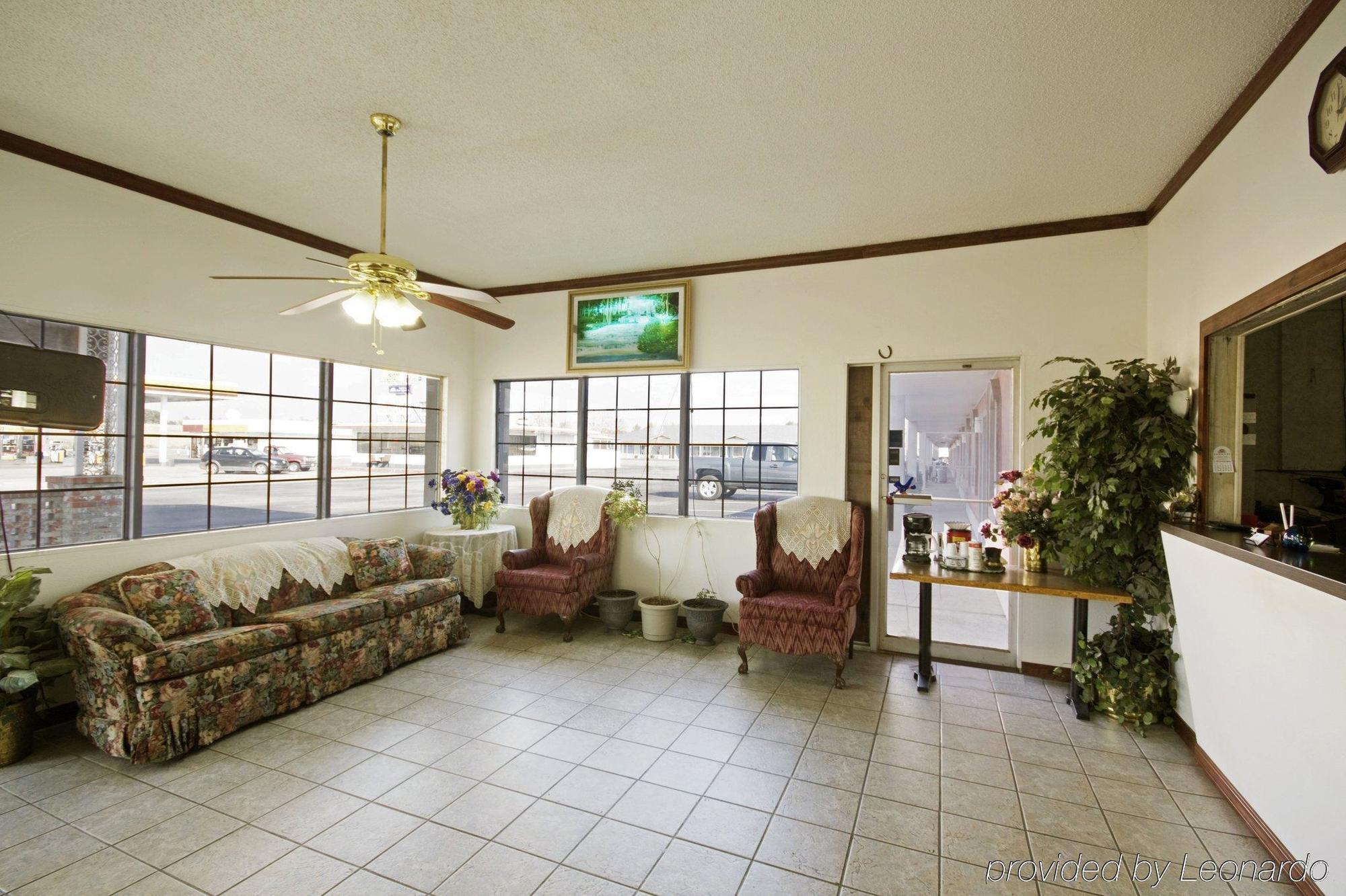 Executive Inn Muldrow Интериор снимка