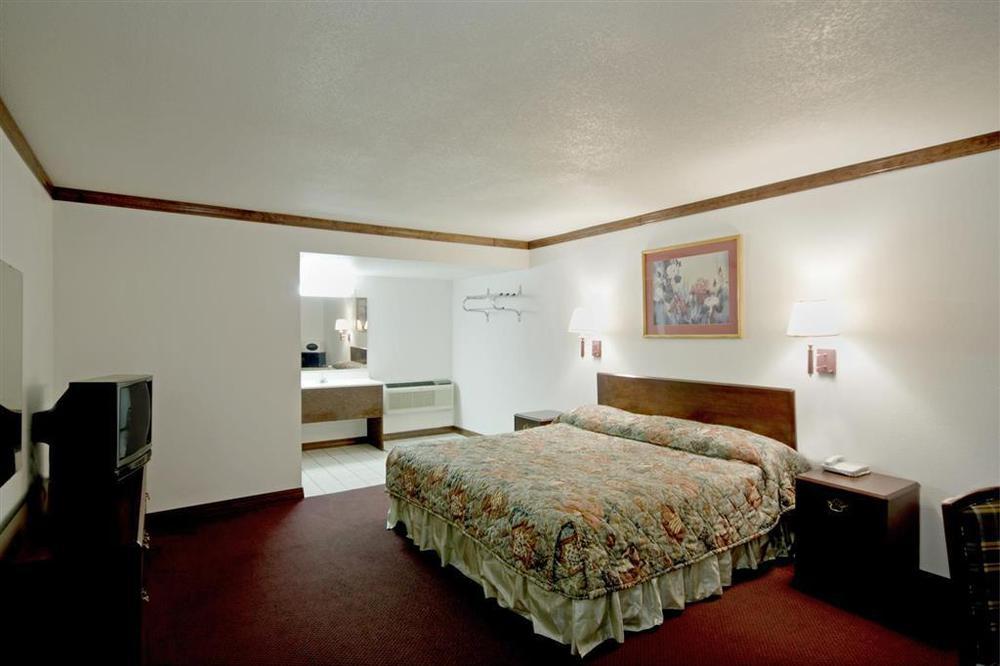 Executive Inn Muldrow Стая снимка